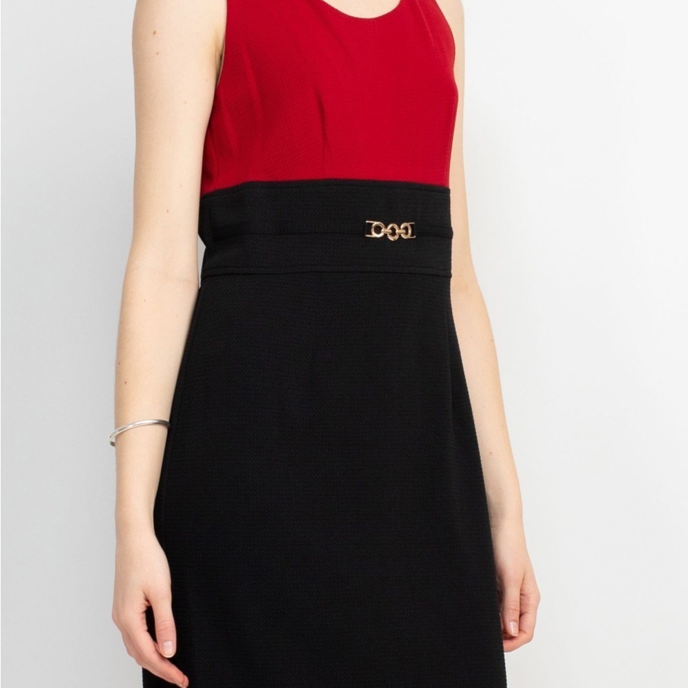 Elegant Red and Black Sleeveless Dress by Studio One New York - Picture 2 of 6